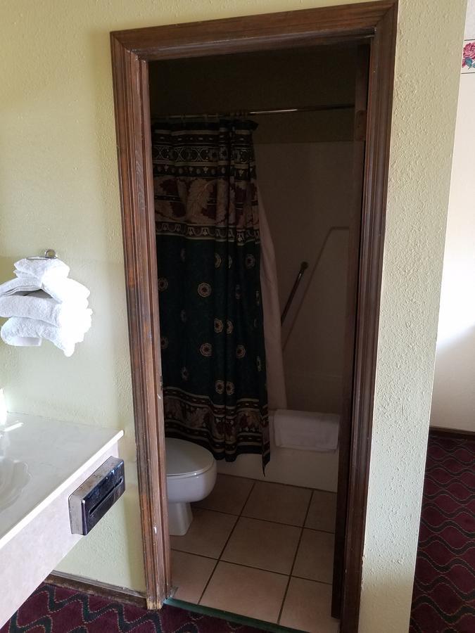 Gateway Inn Лейк Сити Экстерьер фото